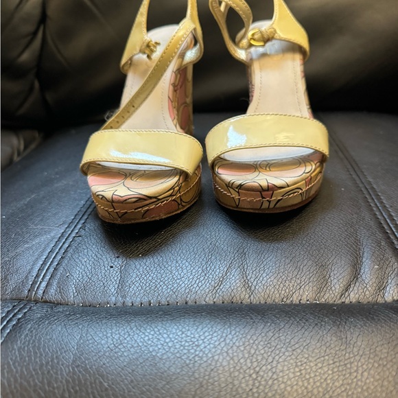 Coach signature C wedge heels size 6 - Picture 2 of 4